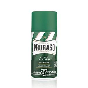 Proraso Barberskum med Eucalyptus & Menthol er en super lækker barberskum med en opfriskende effekt.