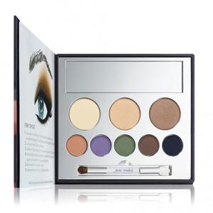 Jane Iredale In The Blink Of A Smokey Eye - Kit indeholder 8 flotte silkebløde øjenskygger der holder hele dagen!