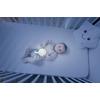 Baby ligger med Badabulle LEO Natlampe